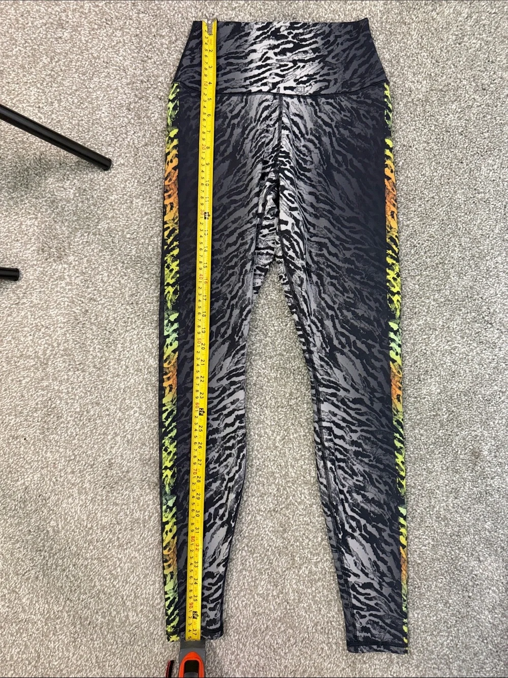 ALO Yoga Vapor High Waist Zebra Tiger Print Leggings Neon Rainbow Stripe